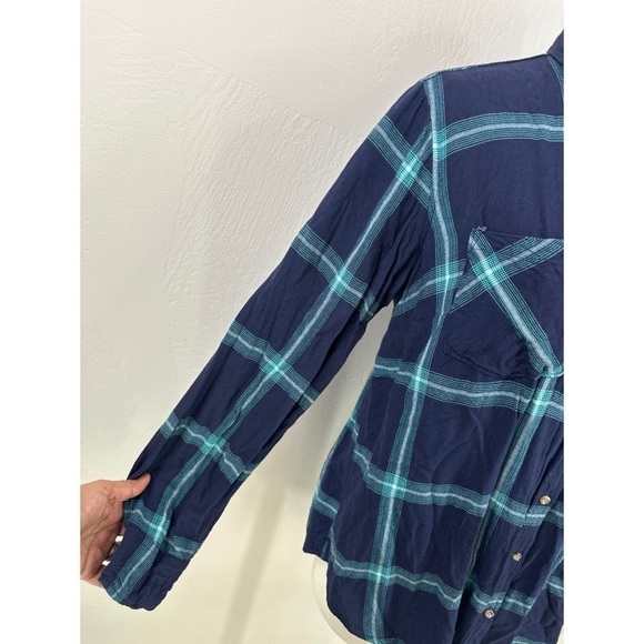 A New Day Flannel Button Down Shirt - Picture 4 of 12